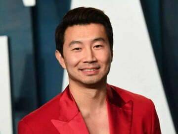 Simu Liu Age, Wiki, Biography, Real Name, Net Worth, Family, Awards, Height  - StarWiKiBio