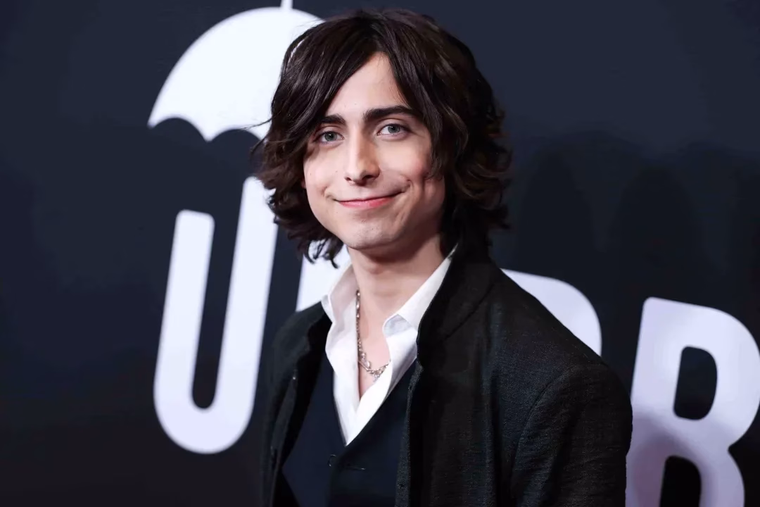Aidan Gallagher Height, Age, Net Worth, Bio, Parents, Birthday: A Complete Guide Aidan Gallagher Height, Age, Net Worth, Bio, Parents-min