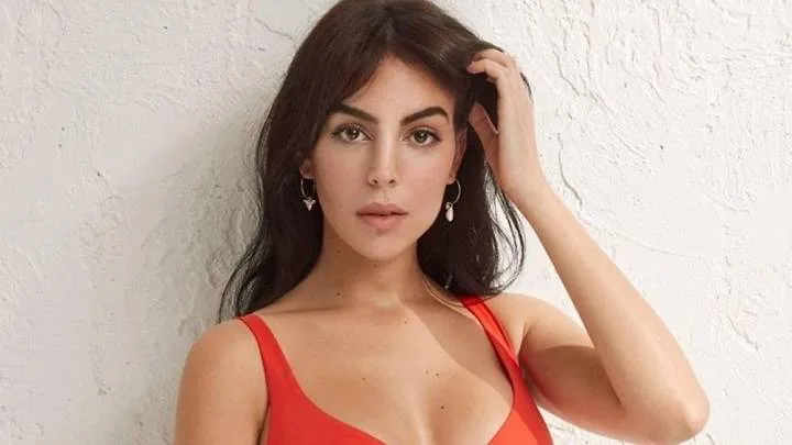 Georgina Rodríguez Net Worth: From Sales to Stardom – An In-depth Look at Her Journey, Success georgina rodriguez