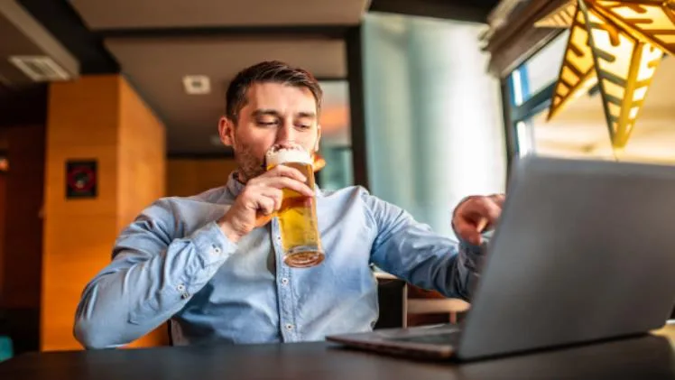 10 Psychological Tactics For Healthier Drinking Habits 10 Psychological Tactics For Healthier