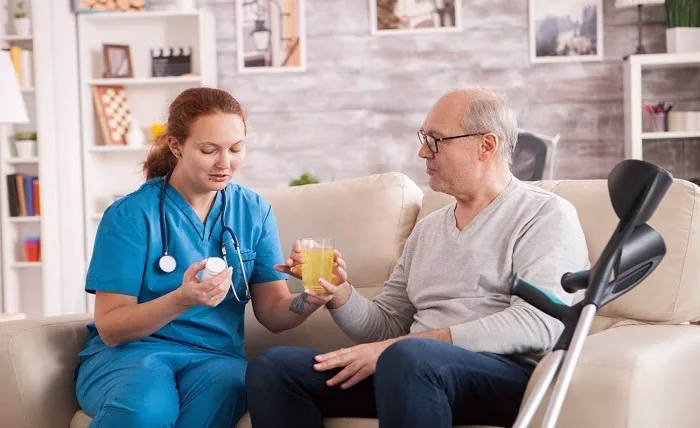 Choosing the Right Senior Home Healthcare Provider in Rhode Island Choosing the Right Senior Home Healthcare Provider in Rhode Island