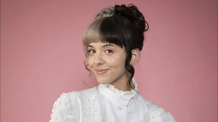 Melanie Martinez: An Eccentric Visionary in Pop Music, Full Name, Age, Weight, Net Worth, Controversy, Nationality, Career Melanie Martinez