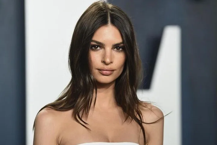 Emily Ratajkowski Net Worth: A Self-Made Model and Activist, Full Name, Age, Notable Works, Controversy, Nationality, Career, Occupation Emily Ratajkowski Net Worth