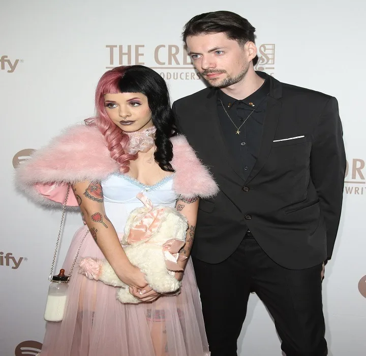 Oliver Tree and Melanie Martinez Net Worth: Eccentric Artists in the Music Industry, Full Name, Age, Notable Works, Controversy, Nationality, Career, Occupation Oliver Tree and Melanie Martinez Net Worth