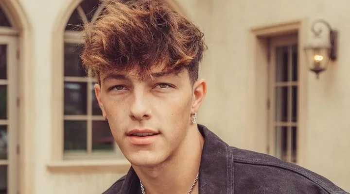 Tayler Holder Net Worth: The Social Media Sensation and Rising Music Star, Full Name, Age, Notable Works, Controversy, Nationality, Career, Occupation Tayler Holder Net Worth