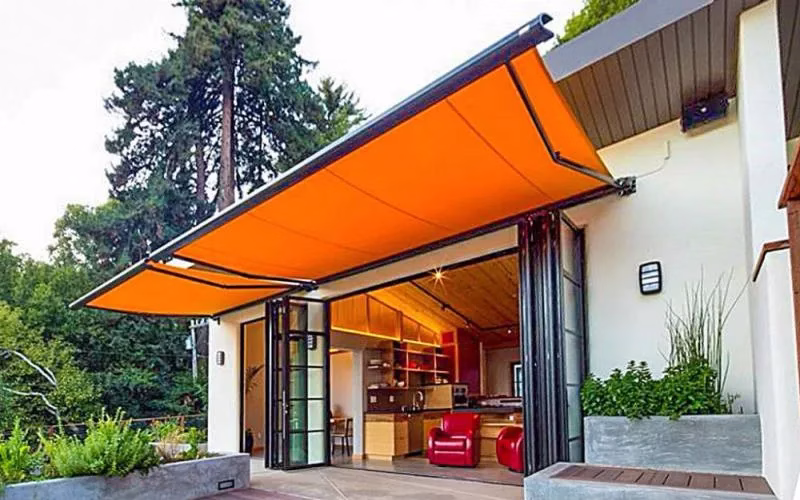 Why Are Awnings Useful For South Facing Gardens