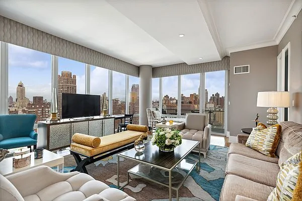 The Pros and Cons of Living in Big Window Apartments 5bea132ef11079d75d5055f2f6ec88ef full