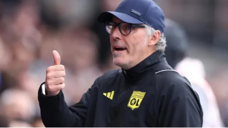 Breaking Football News From Around The World Breaking Football News From Around The World