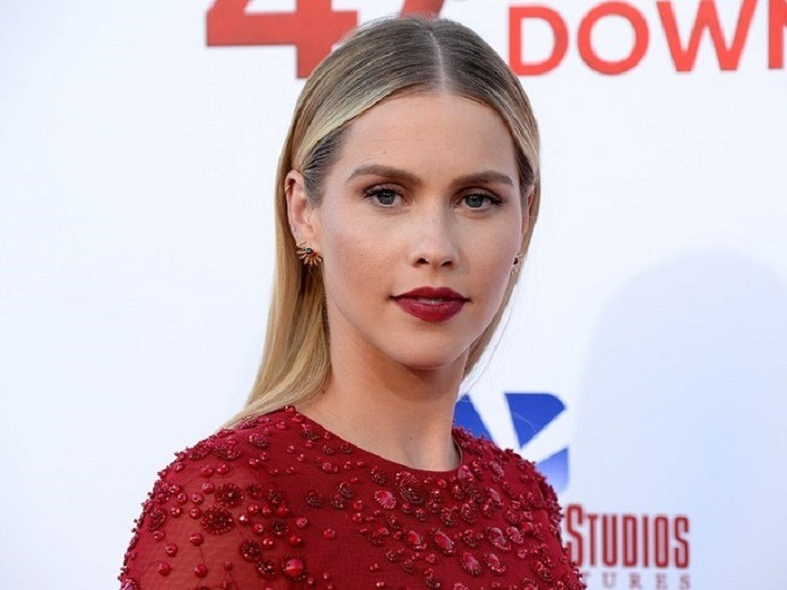 Claire Holt - Age, Bio, Birthday, Family, Net Worth