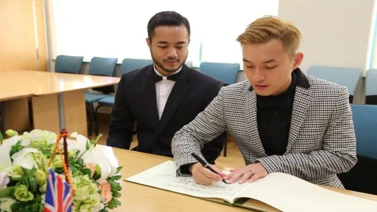 Gay Weddings: Celebrating Love and Equality Gay Weddinbrating Love and Equality