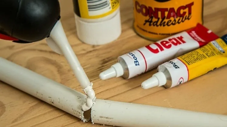 Medical Adhesives: Saving the Hassle of Mechanical Bonding Medical Adhesiassle of Mechanical Bonding