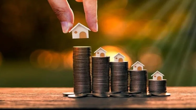 Venture Capital vs. Real Estate Investing on the other hand Venture Capital vs. Real Estate Investing on the other hand