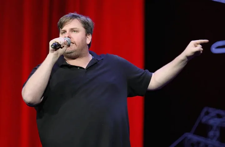 Tim Dillon Net Worth: A Closer Look at His Career, Net Worth, and Controversies, Full Name, Age, Notable Works, Controversy, Nationality, Career, Occupation Tim Dillon Net Worth