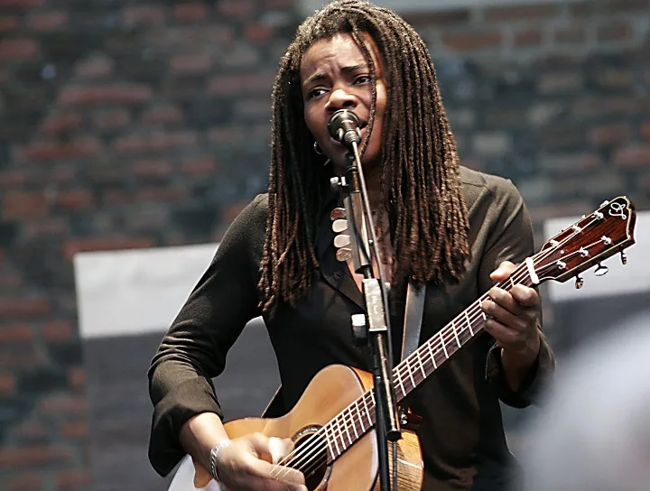 Tracy Chapman Net Worth: The Songbird with a Soulful Sound, Full Name, Age, Notable Works, Controversy, Nationality, Career, Occupation Tracy Chapman Net Worth