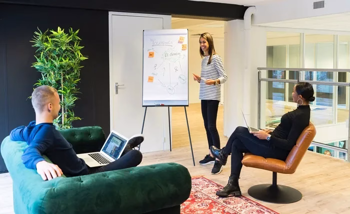 Exploring The Exciting World Of Franchising: Why You Should Invest pexels elevate digital 1647919