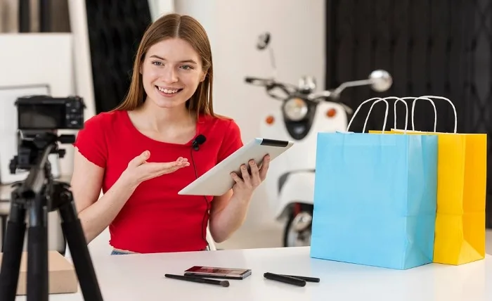 Addison Rae: The Social Media Phenomenon and Her TikTok Gift Bonanza Screenshot 7