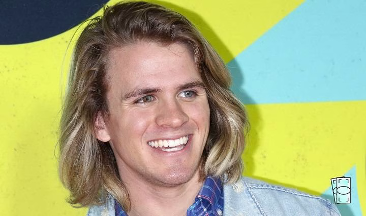 Cole LaBrant Net Worth: The Social Media Sensation’s Financial Success, Full Name, Age, Notable Works, Controversy, Nationality, Career, Occupation Cole LaBrant Net Worth