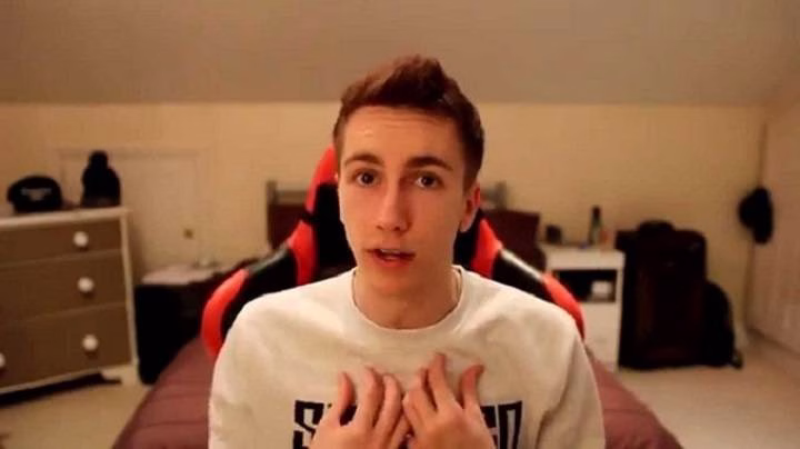 Miniminter Net Worth: Uncovering the Wealth of the Gaming Sensation, Full Name, Age, Notable Works, Controversy, Nationality, Career, Occupation Miniminter Net Worth