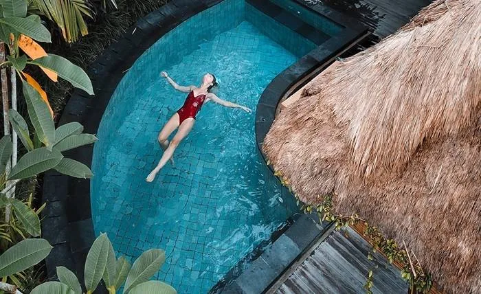 Benefits Of a Soft Pool and Leggings Room Benefits Of a Soft Pool and Leggings Room