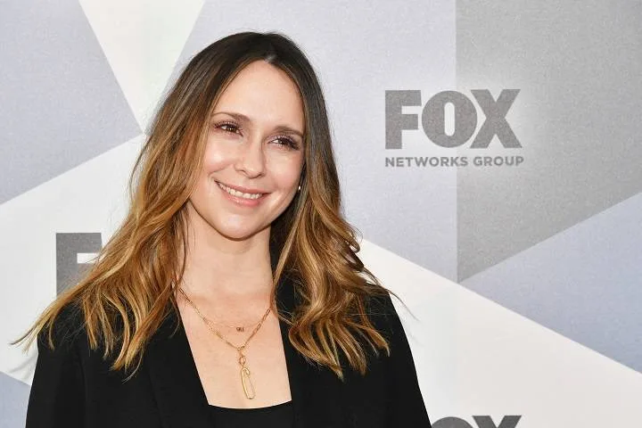 Jennifer Love Hewitt Net Worth: Age, Notable Works, Social Work, Controversy, Nationality, Career, Occupation in 2024 Jennifer Love Hewitt Net Worth