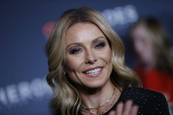 Kelly Ripa Net Worth2