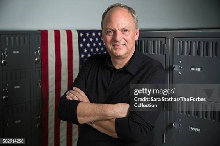 David MacNeil Biography