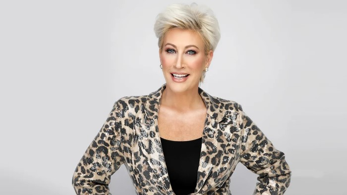 Kim Gravel Biography