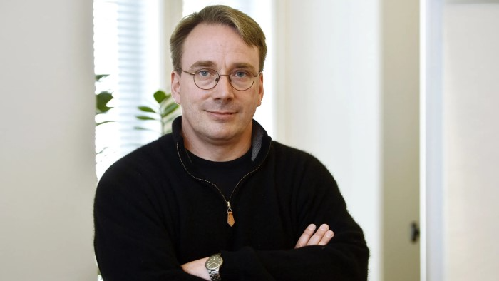 Linus Torvalds Early Life and Education